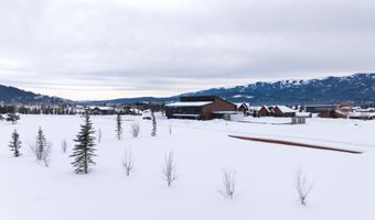 208 ALPINE VILLAGE Cir, Alpine, WY 83128