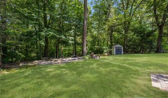 68 Daniel Dr, North Kingstown, RI 02852