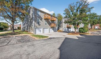 1315 Holgate Dr B, Ballwin, MO 63021