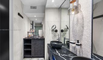 20379 W Country Club Dr 2333, Aventura, FL 33180