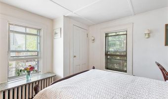 74 Third St, Newport, RI 02840