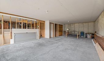 30 Alum Creek Rd, Aladdin, WY 82710