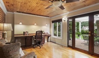4712 SURRY Pl, Alexandria, VA 22304