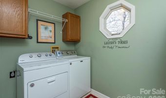 46 Foxberry Dr, Arden, NC 28704