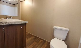 9990 Crow Ln 3, Adkins, TX 78101