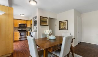 3330 S 28TH St 401, Alexandria, VA 22302