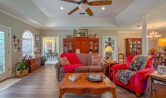 1020 Meadow Ridge Dr, Bainbridge, GA 39819