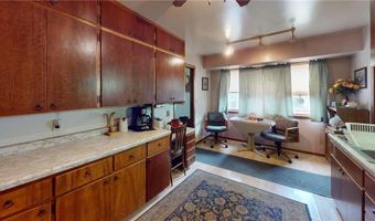 1009 James Ave, Albert Lea, MN 56007