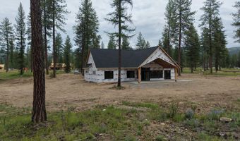 102 Wallace Ln, Blanchard, ID 83804