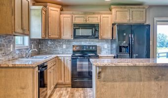 384 Peterson Ave, Auburn, KY 42206