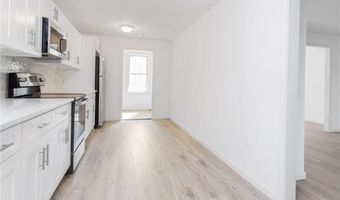 33 William St, Danbury, CT 06810