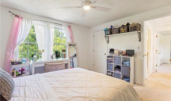 6 Fleuette Dr, Bellingham, MA 02019