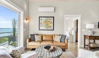 48 Ocean St, Belfast, ME 04915
