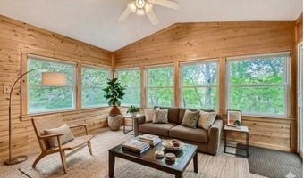 3260 Snelling Ave N, Arden Hills, MN 55112