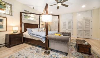 60 Alta Dl NE, Ada, MI 49301