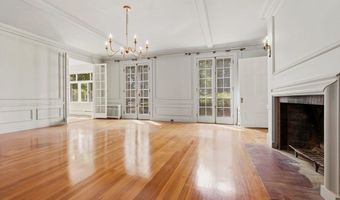 852 Hale St, Beverly, MA 01915