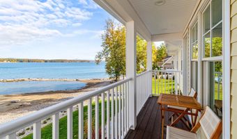 451 Appletree Point Rd, Burlington, VT 05408