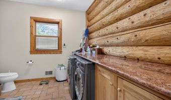 2405 Nicholson Ln, Albion, MI 49224