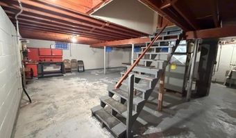 17 Ash Blvd, Babbitt, MN 55706