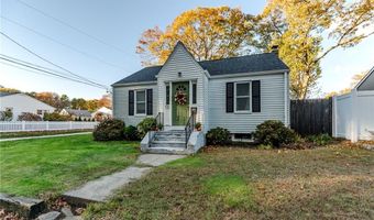 122 New Rd, East Providence, RI 02916
