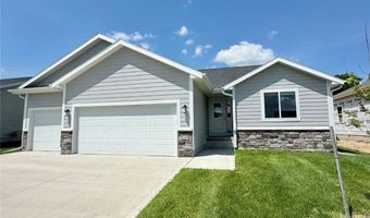 519 Meadows Ct, Polk City, IA 50226