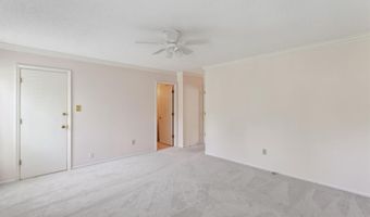 2114 Mason Lake Dr, Ballwin, MO 63011