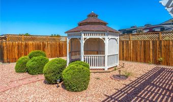 16048 Wintun Rd, Apple Valley, CA 92307