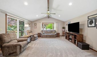 2943 Lee Marie Dr, Adrian, MI 49221