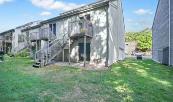 424 Emmett St APT K, Bristol, CT 06010