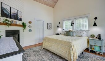 619 Grandview Rd, Conway, NH 03860