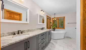 1955 Augusta Valley Ln SE, Ada, MI 49301
