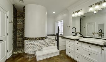 9324 Forest Rd, Abbeville, LA 70510