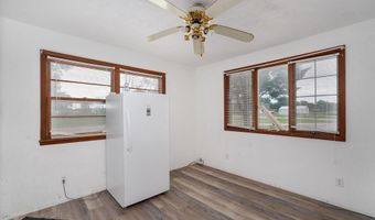 1315 E Church St, Aurora, MO 65605