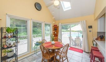 1 Victoria Pines Ln, Andover, NJ 07848
