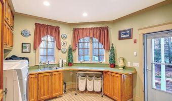45 Burns Way, East Greenwich, RI 02818