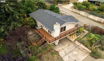 1214 Ransom Ave, Brookings, OR 97415