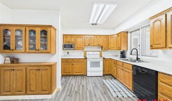 618 Montana Ave, Basin, WY 82410