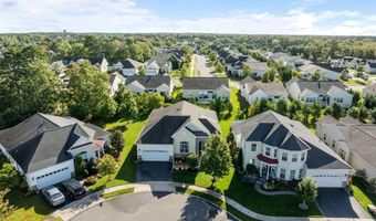 10 CHAPEL HILL Ct, Barnegat, NJ 08005