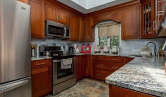 1150 Lakeside Dr, Alloway, NJ 07422