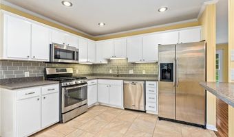 706 E MAGNOLIA Ave E, Auburn, AL 36803