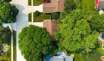 3547 N WINDWARD Ln, Appleton, WI 54911