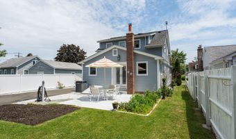 3 Garden St, Branford, CT 06405