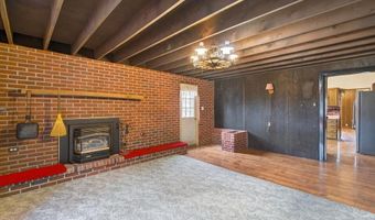 108 W 2ND St, Alburtis, PA 18011