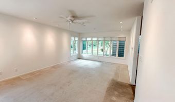 2212 Hamilton Dr, Ames, IA 50014