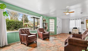2999 Diane St, Ashland, OR 97520