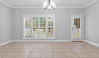 1711 River Pointe Dr, Albany, GA 31707