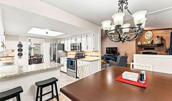 1 Rockford Ln, Bella Vista, AR 72715