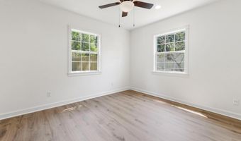 426 Demontluzin Ave, Bay St. Louis, MS 39520
