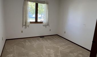 603 S 10th St, Albia, IA 52531