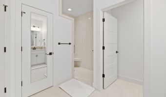 4928 N Prestwick Ave, Bel Aire, KS 67226